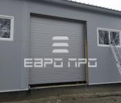 Секционные ворота гаражной серии, производителя Алютех