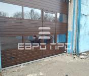 Секционные промышленные ворота Алютех
